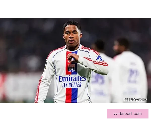 恩德里克正式亮相伯纳乌球场掀起皇马新篇章